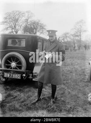 Garth caccia punto di punto a gare punto a Newlands , Arborfield . Signore Grenzell . 1 aprile 1925 Foto Stock