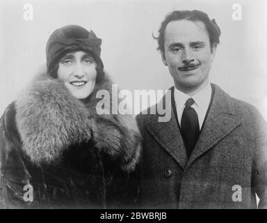 Oswald e Lady Cynthia Mosley . Posato . 1925 Foto Stock
