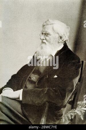 Alfred Russel Wallace (1823-1913) è stato un naturalista, esploratore, geografo, antropologo, biologo e illustratore britannico. È meglio conosciuto per aver concepito in modo indipendente la teoria dell'evoluzione attraverso la selezione naturale; il suo articolo sul tema è stato pubblicato congiuntamente con alcuni scritti di Charles Darwin nel 1858. Foto Stock