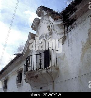 BALCON DE UNA CASA SEÑORIAL DEL SIGLO XVIII. Posizione: ESTERNO. RIBERA DEL FRESNO. Badajoz. SPAGNA. Foto Stock