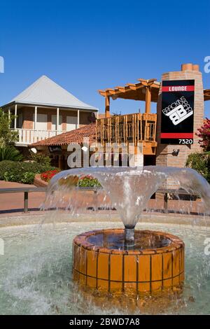 Centro commerciale Fountain on Civic Center, Old Town Scottsdale, Phoenix, Arizona, Stati Uniti Foto Stock