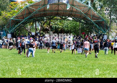 Fort Lauderdale, Stati Uniti. 31 maggio 2020. Fort Lauderdale, FL - 31 maggio 2020: George Floyd protesta Rally e marzo il 31 maggio 2020 a Fort Lauderdale, Florida. Credit: Maurice Ross/The Photo Access Credit: The Photo Access/Alamy Live News Foto Stock