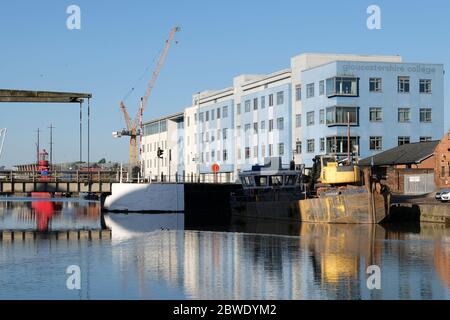 Immagini dal bacino principale di Gloucester Docks all'estremità settentrionale del Gloucester e del canale di nitidezza Foto Stock