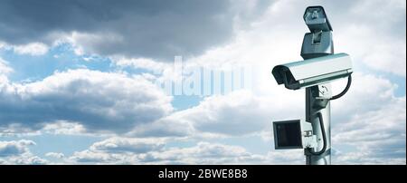 Telecamera di sorveglianza CCTV. Sicurezza perimetrale. Spazio di copia Foto Stock