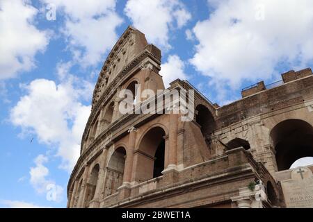 Il Colosseo a Roma Foto Stock