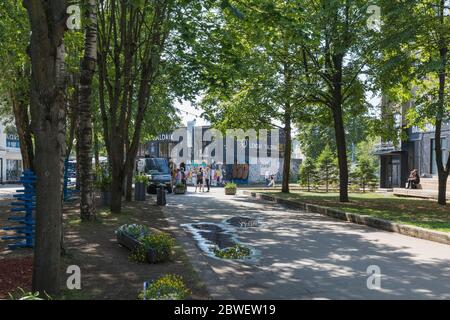 Telliskivi è un ex complesso industriale e ora il centro creativo di Tallinn. Foto Stock