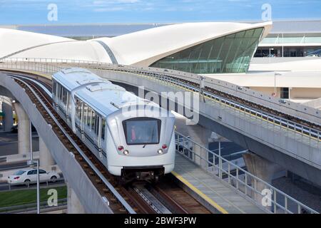 Queens, New York, Stati Uniti - treno aereo all'aeroporto internazionale John F. Kennedy Foto Stock