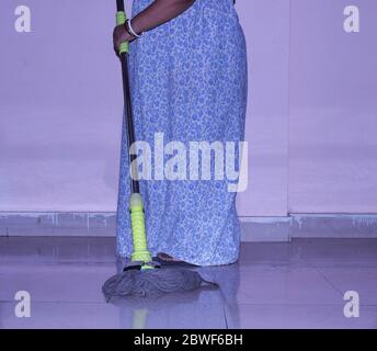 Un macchiatore indiano o piano di pulizia Foto Stock