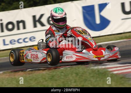 Oliver Oakes, il direttore del team di F1 di Alpine, durante la sua carriera di kart. Foto Stock