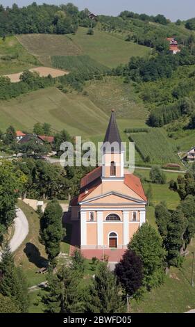 Chiesa parrocchiale di San Leopoldo Mandico a Orehovica, Croazia Foto Stock