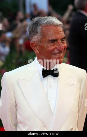 VENEZIA, ITALIA - SETTEMBRE 02: Carlo Rossella partecipa alla cerimonia di apertura e alla prima 'Baaria' durante il 66esimo Festival del Cinema di Venezia Foto Stock