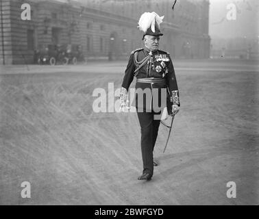 Investitore a Buckingham Palace Generale Sir Charles Monro 9 febbraio 1922 Generale Sir Charles Carmichael Monro 1 baronetta di Bearcrofts Foto Stock