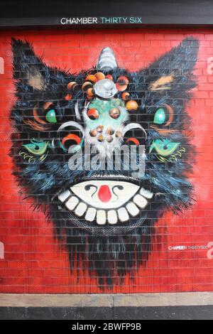 Chinese Dragon Street art Advertising Chamber 36 un ristorante cinese a Liverpool's Chinatown Foto Stock