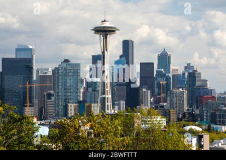 Paesaggio urbano con Space Needle, Seattle, Washington, USA Foto Stock
