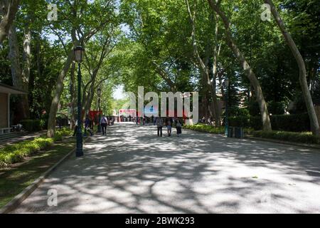 VENEZIA, ITALIA - MAGGIO 28 2016: Ingresso ai Giardini della Biennale di venezia durante la Biennale Foto Stock