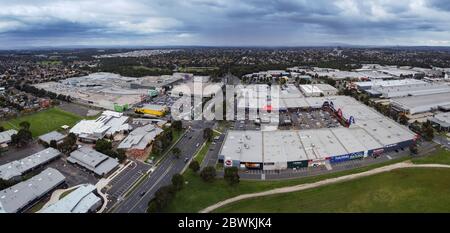 Melbourne Australia 10 Maggio 2020 : Vista aerea del centro commerciale Northland, un centro commerciale suburbano nel sobborgo di Melbourne di Preston. Foto Stock