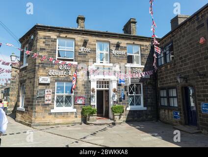 The Old White Lion Hotel - un pub, ristorante e hotel a Haworth, West Yorkshire Foto Stock