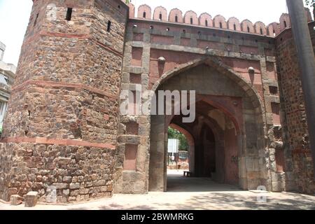 Porta storica di Delhi, Netaji Subhash Marg, Daryaganj, Nuova Delhi, Delhi, India (Foto Copyright © Saji Maramon) Foto Stock