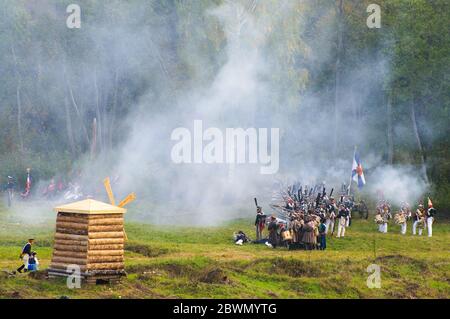 Battaglia di Borodino - rievocazione storica della battaglia tra gli eserciti russo e francese nel 1812. Regione di Mosca, Russia. 7 settembre 2014 Foto Stock