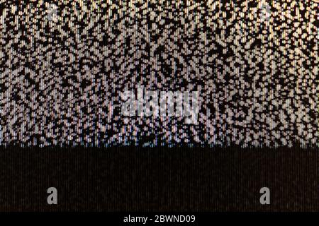 Schermo TV statico pixel astratto glitch analogico rumore pixelized sfondo texture, copia spazio. Schermo televisivo retrò pixelated, spaventoso monitor creepy Foto Stock