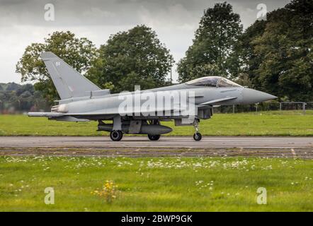 RAF Eurofighter Typhoon sulla pista del Biggin Hill Airshow Foto Stock