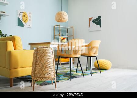Interno della sala moderna ed elegante, Foto Stock