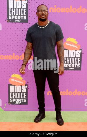 13 luglio 2017, Westwood, California, USA: Von Miller partecipa al Nickelodeon Kids' Choice Sports Awards 2017 al Pauley Pavilion di Los Angeles, California, il 13 luglio 2017. (Immagine di credito: © Billy Bendight/ZUMA Wire) Foto Stock