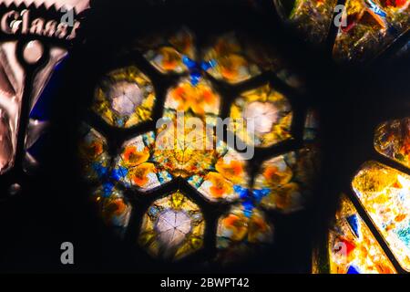 Modello di Kaleidoscopio, sfondo astratto, vista reale Foto Stock