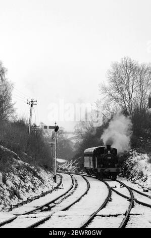 '1450' arrivando ad Arley con un servizio di treno da Highley. Foto Stock