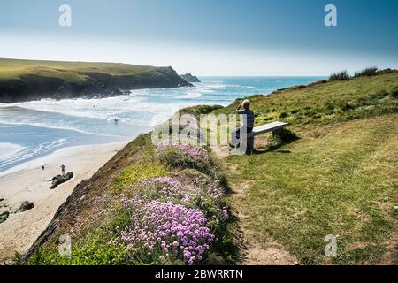 L'appartata spiaggia Polly Porth Joke a Newquay in Cornovaglia. Foto Stock