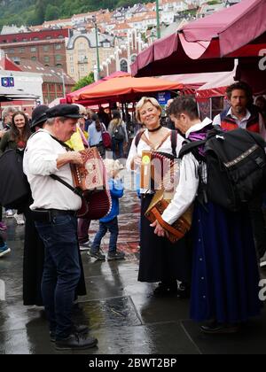 Giornata di mercato a Bergen, Norvegia Foto Stock