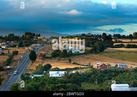 Panoramica Di Meadows Intorno A Chonchi, Chiloe Island, Cile Foto Stock