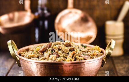 Fagioli brasiliani chiamati tropeiro semi di mineiro, cibo tipico brasiliano. Foto Stock