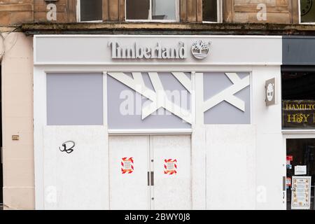 Il negozio Timberland è chiuso e salito durante il blocco del coronavirus, Buchanan Street, Glasgow, Scozia, Regno Unito Foto Stock