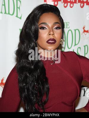 25 novembre 2018, Los Angeles, California, USA: Ashanti, Ashanti Shequoiya Douglas, arriva alla 87a parata annuale di Natale di Hollywood a Hollywood, California, il 25 novembre 2018. (Immagine di credito: © Billy Bendight/ZUMA Wire) Foto Stock