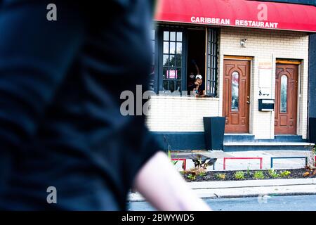 Philadelphia, Pennsylvania / USA. Centinaia di Filadelfani hanno deificato il coprifuoco dopo aver marciato per il centro della città. Giugno 03 2020. Credit: Christopher Even / Alamy Live News Foto Stock