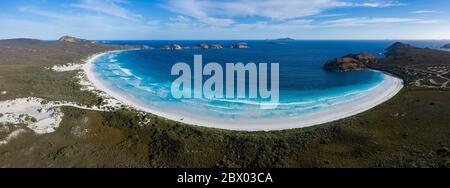 Vista sulla spiaggia di Lucky Bay nel Parco Nazionale di Cape le Grand, vicino a Esperance in Australia Occidentale Foto Stock