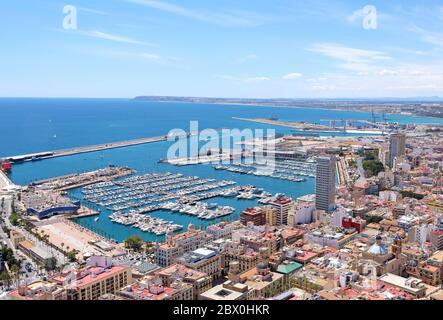 Porto e porto di Alicante, vista aerea Foto Stock
