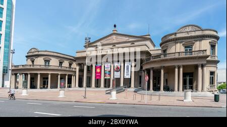 Teatro Solis (Teatro Solis) dietro la piazza dell'Independance (Plaza Independcia), Montevideo, Uruguay, 26 gennaio 2019 Foto Stock