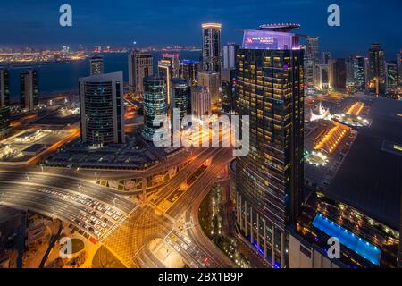 Splendida città della zona della baia ovest. Marriott Marques Hotel Doha Foto Stock
