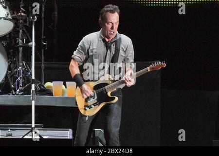 RIO DE JANEIRO, 21.09.2013: Bruce Springsteen & la e Street Band si esibisce nella fase principale del Rock a Rio V a Rio de Janeiro (Néstor J. Beremblum) Foto Stock