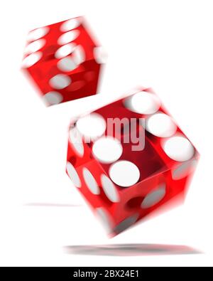 Dadi, muoiono gettati su uno sfondo bianco. Macchie rosse e bianche. Sfocatura del movimento. Raddoppia sei giochi. Gioco d'azzardo, scommesse. Foto Stock