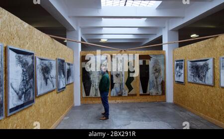 Terezin, Repubblica Ceca. 04giugno 2020. Documentario - mostra storica in occasione dell'ottantesimo anniversario della fondazione della prigione di polizia di Gestapo a Terezin (ex strutture repressive naziste) inizia a Terezin Memorial, Repubblica Ceca, 4 giugno 2020. Credit: Libor Zavoral/CTK Photo/Alamy Live News Foto Stock