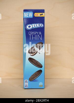 EAST HANOVER, USA - CIRCA 2020 MAGGIO: Oreo pacchetto croccante e biscotti sottili Foto Stock