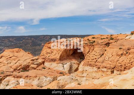 Giorno del bellissimo Cassidy Arch del Capitol Reef National Park nello Utah Foto Stock