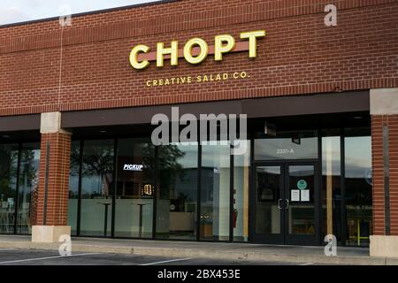 Un logo all'esterno di un ristorante Chopt Creative Salad Company ad Annapolis, Maryland, il 25 maggio 2020. Foto Stock