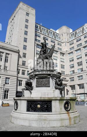 Monumento Nelson, Exchange bandiere, Liverpool, Regno Unito Foto Stock