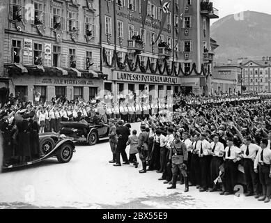 Adolf Hitler visita Salisburgo dopo l'annessione dell'Austria al Reich tedesco. Foto Stock