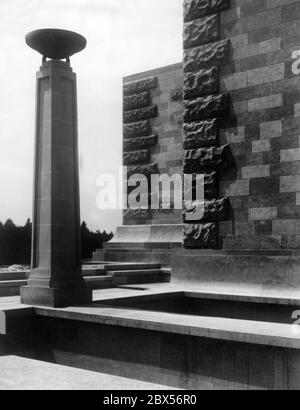 Vista di un modello a grandezza naturale sul cantiere del Deutsches Stadion progettato da Albert Speer nel campo del Nazi Party Rally di Norimberga. Foto Stock