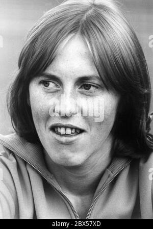 Rosemarie Ackermann, nato a Witschas * 04.04.1952, atleta della Germania orientale, high jumper, campione olimpico 1976 a Montreal in alto salto. Fu la prima donna a saltare oltre due metri di altezza all'ISTAF, nell'Olympiastadion Berlino, il 26 agosto 1977. Ritratto del Campionato europeo di atletica indoor il 21 febbraio 1976 a Monaco. Foto Stock